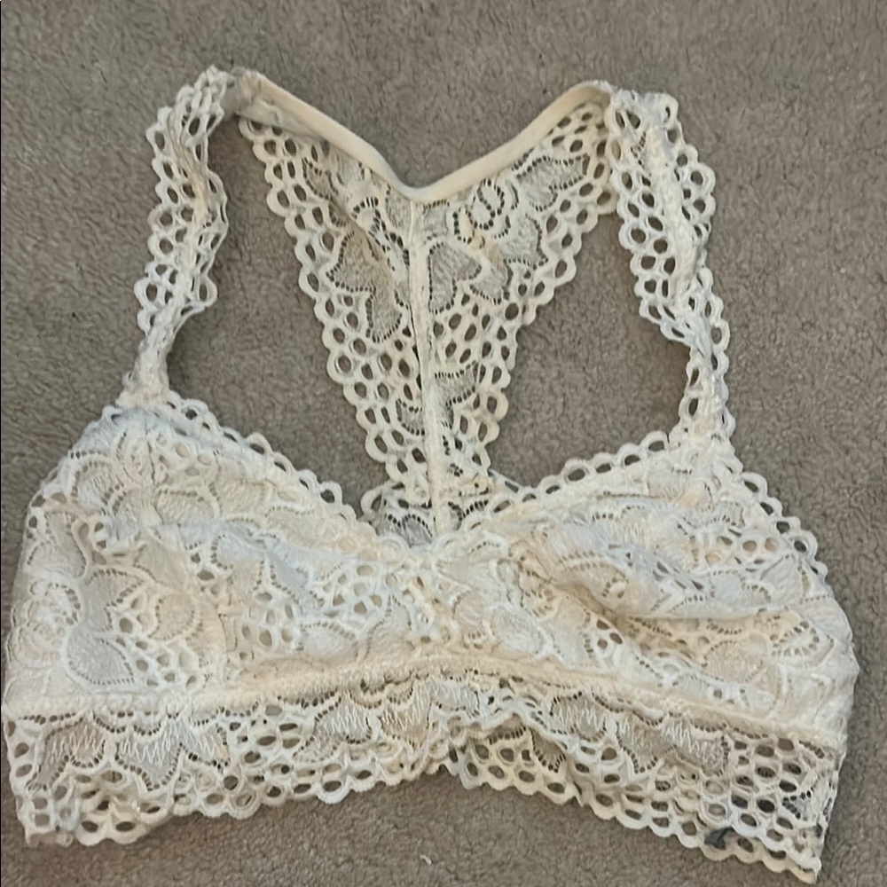 Elegant Lace Racerback Bralette - Cream